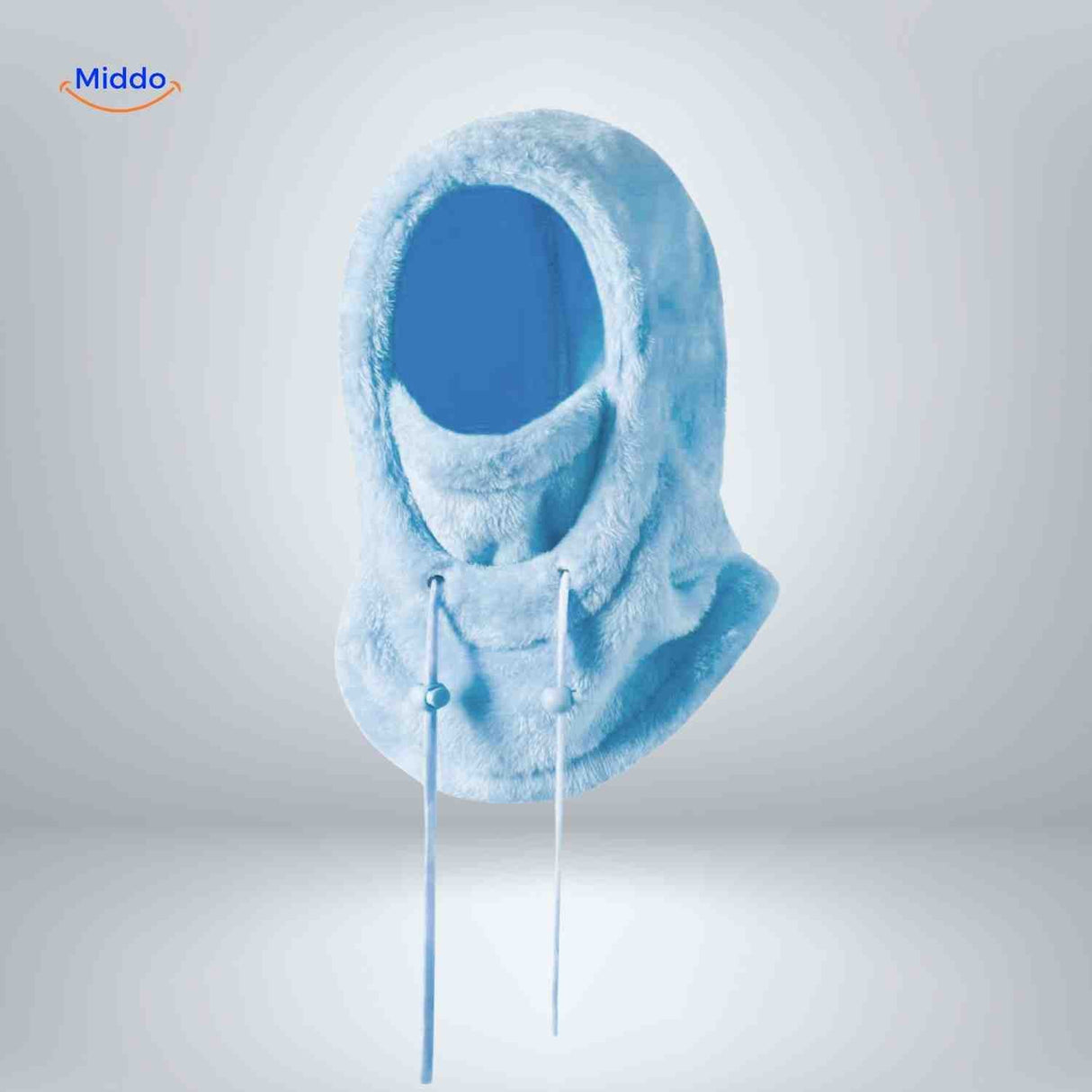 **SnowShield Wintermütze in Hellblau – Fleece, mit langen Schnüren und Schal-Schutz** Genießen Sie die kalte Jahreszeit mit der SnowShield Wintermütze in einem stilvollen Hellblau. Diese bequeme Fleece-Mütze bietet nicht nur hervorragenden Kälteschutz, sondern verfügt auch über lange Schnüre, die zusätzlichen Halt bieten. Ideal für frostige Tage – kombinieren Sie die Mütze mit einem passenden Schal für maximalen Komfort und Wärme. Entdecken Sie jetzt den optimalen Begleiter für den Winter auf www.middo.de!