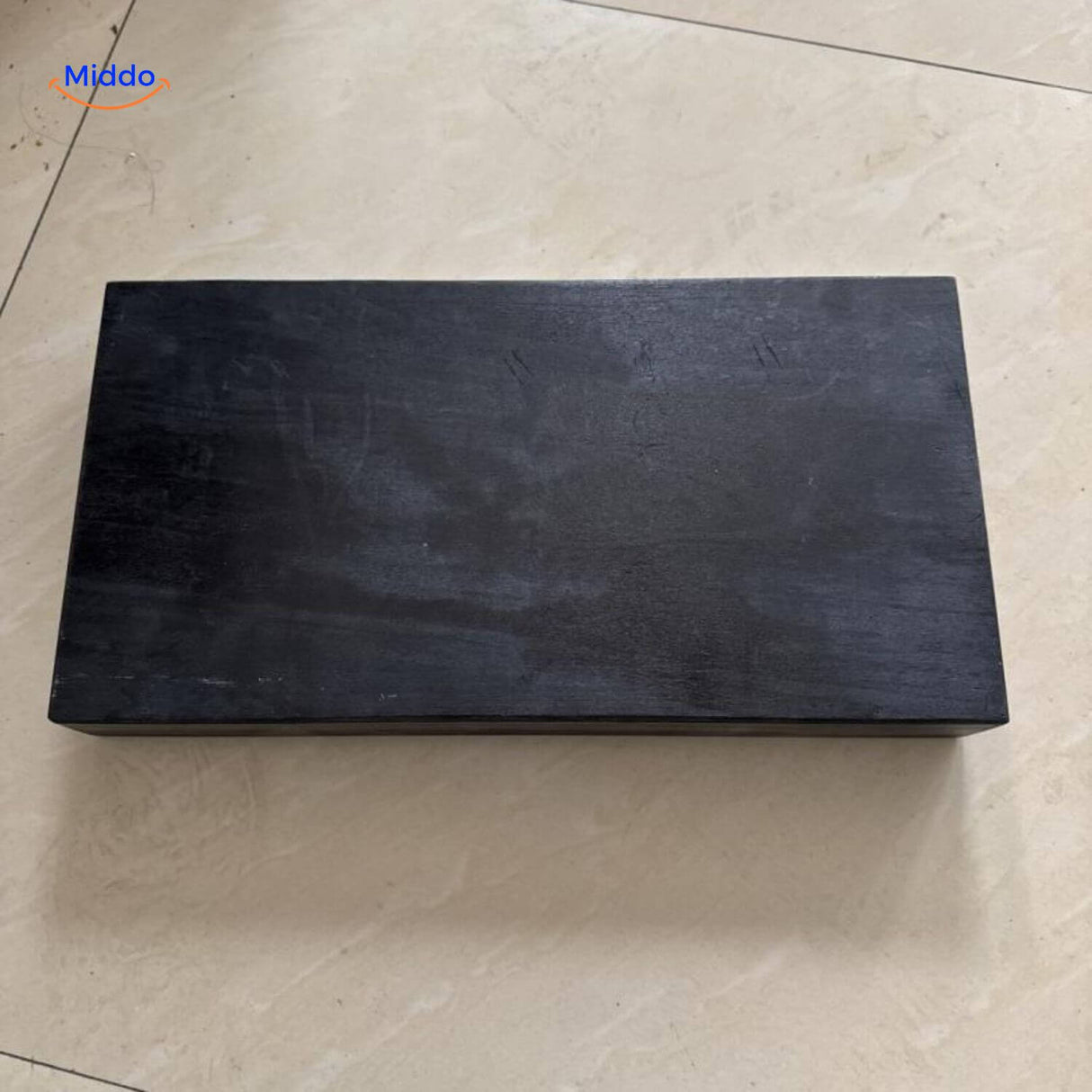 Vinaluxe Regal schwarz mit verstecktem Stauraum www.middo.de