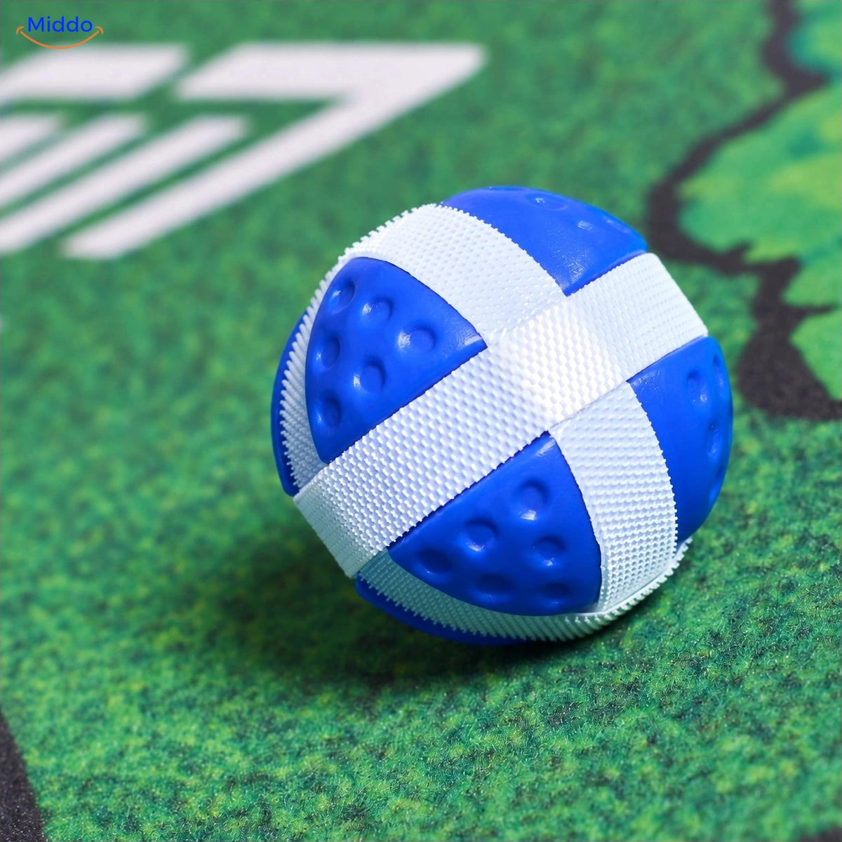 Blauer GolfMaster Klettball am Zieltuch