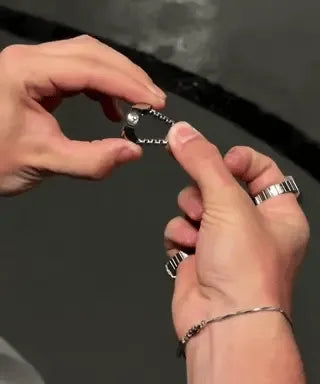 Timevera Silberne Ringuhren mit verstellbarem Armband - www.middo.de