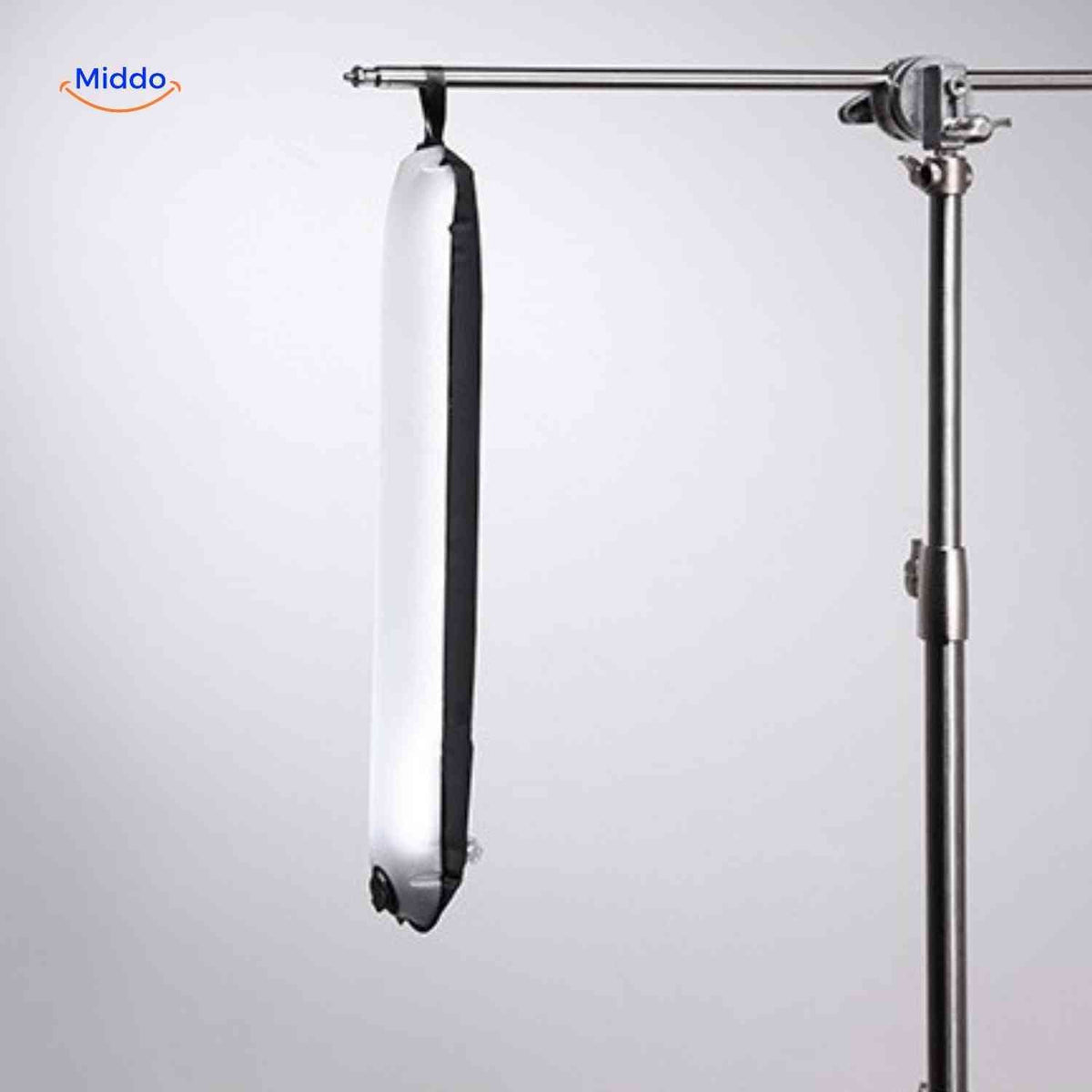 Aerolux LED Hängeleuchte mit Stativ - www.middo.de