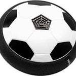 AirPlay Fußball eine schwebende Platte in Form eines Balls mit schwarz-weißen Farben und schwarzem Rand auf weißem Hintergrund.