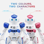 Bild des Arlock Kinderroboters mit Funktionsbeschreibung: Intellektuelle Programmierung, Gestensensor, Patrouillieren und Hindernisvermeidung, Singen und Tanzen sowie automatisches Display.