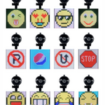 Variationen von AutoPixel-Emoji für Ihr Auto auf weißem Hintergrund.