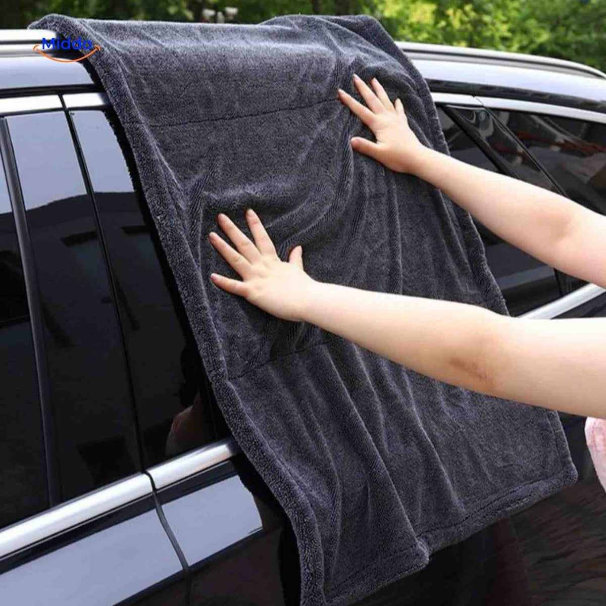 BraidDry Handtuch – das absorbierende Handtuch für Ihr Auto. Besuchen Sie uns auf www.middo.de