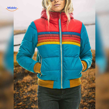Colorwave Jacke in Blau und Rot, Damen Winterjacke im Retro-Look