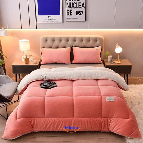 ComfortLux Woll-Velour-Decken in Orange-Rosa auf dem Bett
