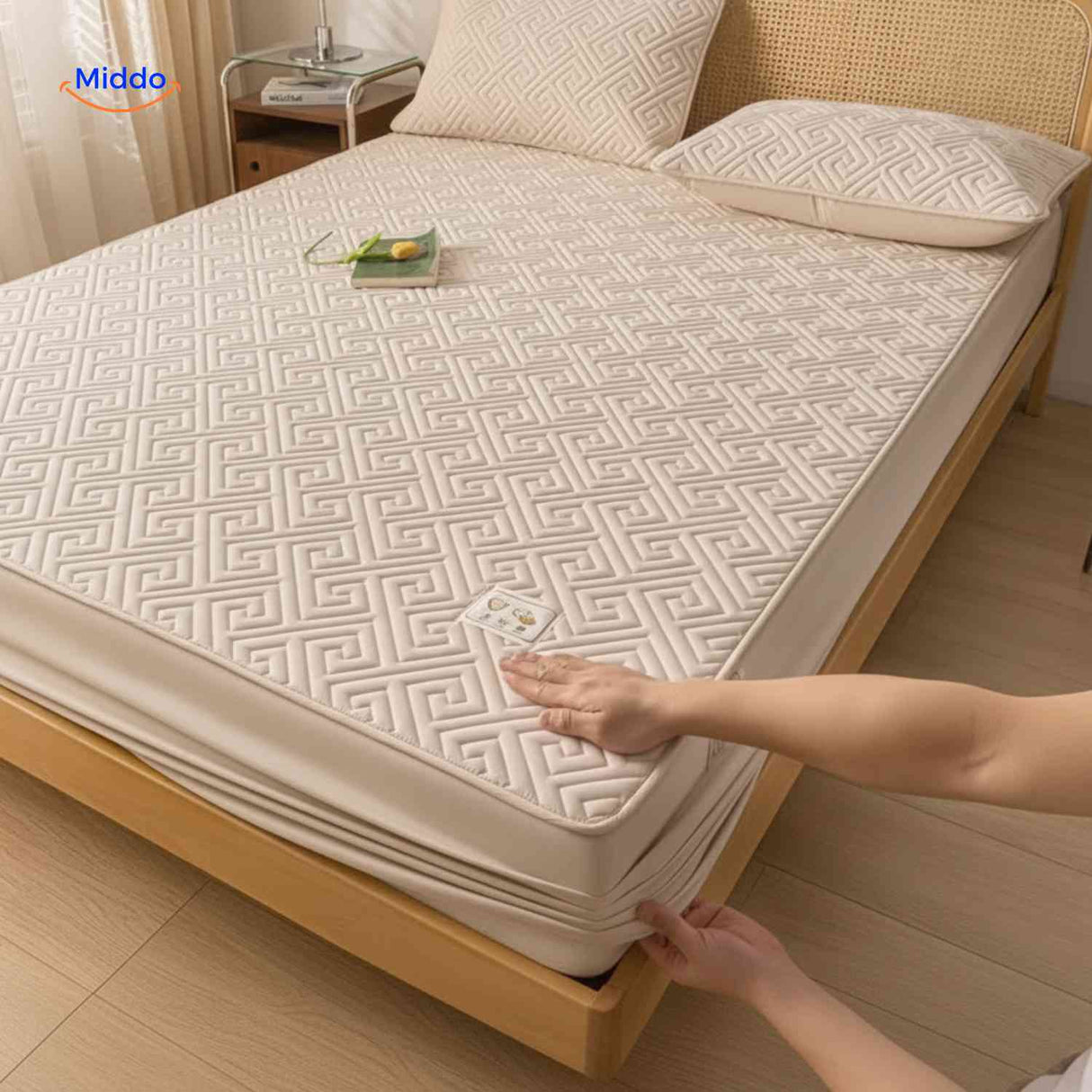 Comfortora Bettbezug mit geometrischer Quilt-Optik - www.middo.de