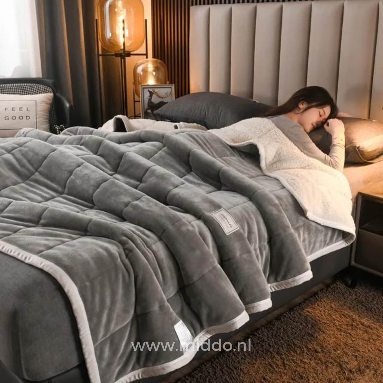 CozyFleece™ Plüsch-Decke | Warm und Gemütlich für Herbst und Winter
