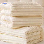 Fluffina Kuscheldecke für das Schlafzimmer – Jetzt entdecken auf www.middo.de!