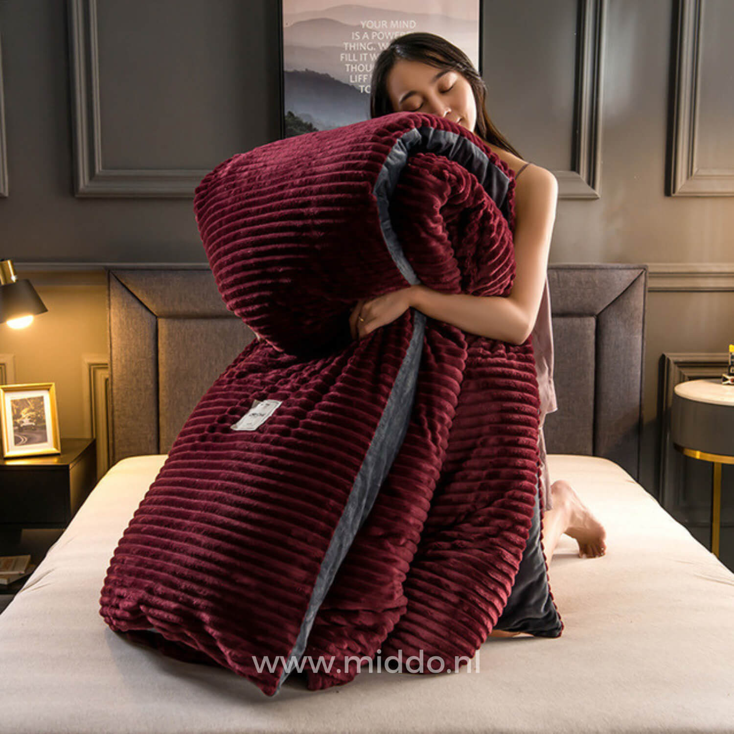 Samt-Fleece-Decke in Weinrot