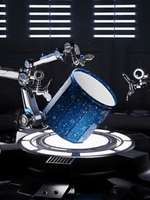 HydroFold Badewanne futuristisches Design Roboterarm Produktion