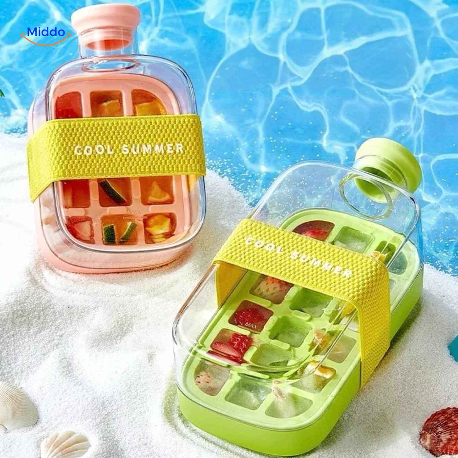 IceNova Flaschenboden Sand- und Wasserszene mit Frucht-Eiswürfeln Sommerstil www.middo.nl