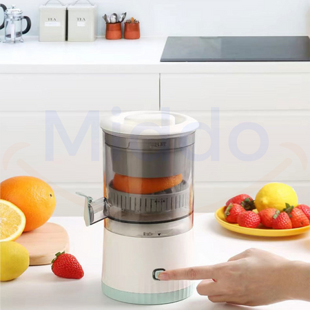 Einfache Bedienung der Juice-O-Matic Saftpresse.
