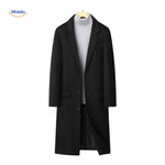 Kingsley Overjas – langer schwarzer Mantel mit Kragen  

www.middo.de