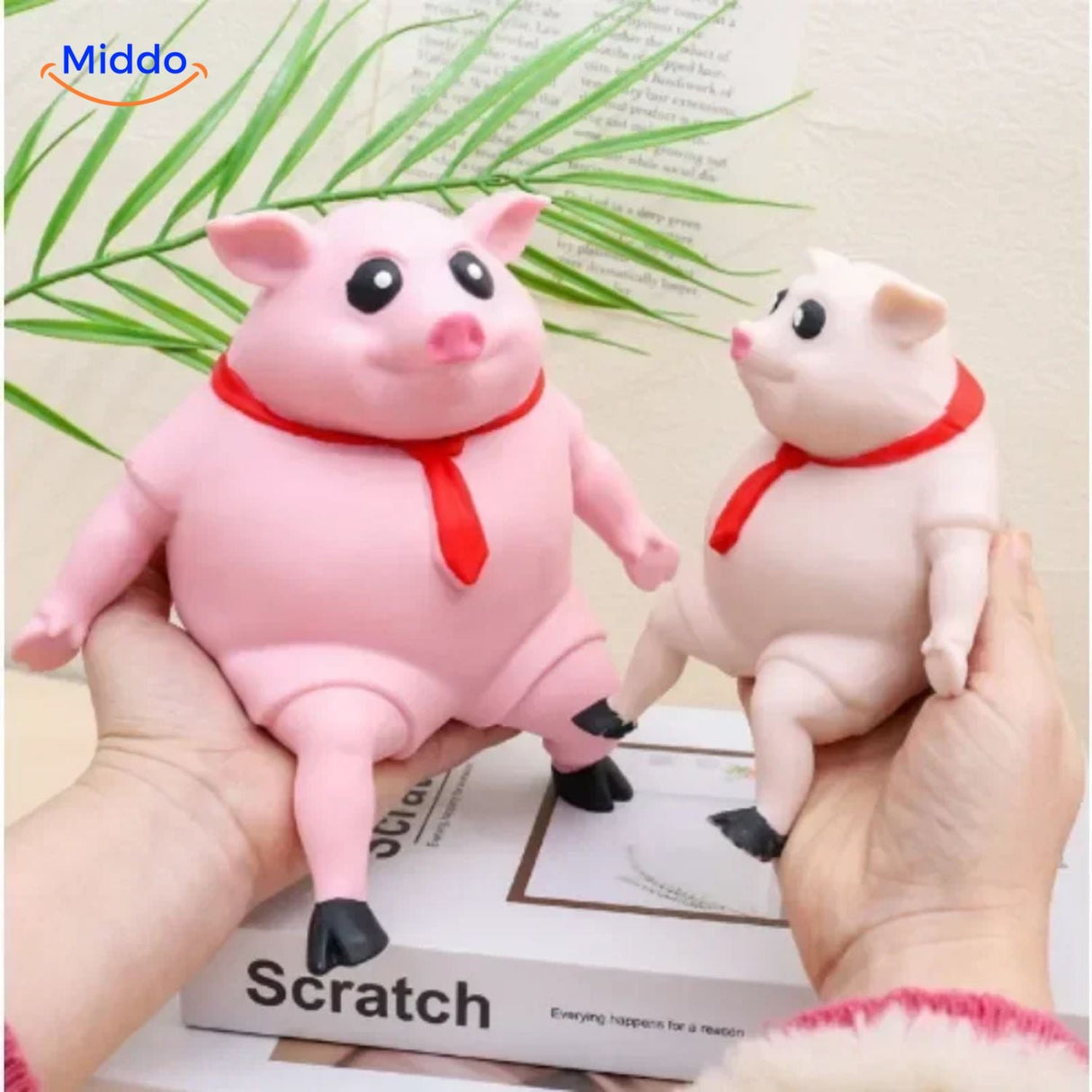 LalaPig Squish Schwein Dekoration mit roter Krawatte
