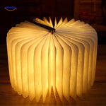 LumiFold Schreibtischlampe quadratisches Modell mit goldähnlichem Glanz www.middo.de