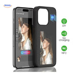 NFCScreen Case schwarz mit Bild einer Frau mit Bildern über die App www.middo.nl