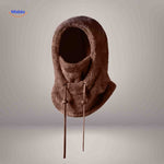 **Produktname:** SnowShield Wintermütze in Dunkelbraun mit Fleece-Haube und langen Bindebändern

**Meta-Beschreibung:** Entdecken Sie die SnowShield Wintermütze aus hochwertigem Fleece in stilvollem Dunkelbraun. Schützen Sie sich optimal vor der Kälte – jetzt bei uns erhältlich!