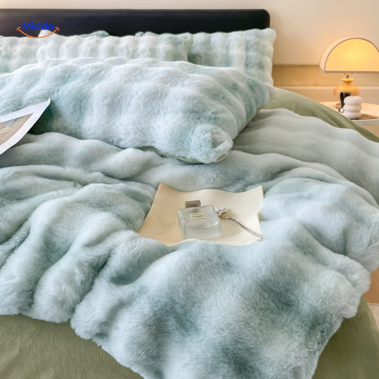 SnuggleBunny Plüsch Set grüne Plüschdecke mit Plüschkissen