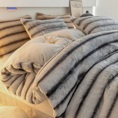 SnuggleBunny Plüschset Grau Luxus Bettset www.middo.nl