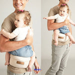 Vater trägt Baby mit SnuggleSeat, Nahaufnahme