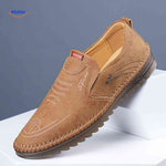 Solura Loafers für Herren – Atmungsaktive Slipper für den Sommer mit hohem Komfort

Erleben Sie höchsten Tragekomfort mit den Solura Loafers für Herren. Diese atmungsaktiven Slipper sind die perfekte Wahl für die warmen Sommertage. Gönnen Sie sich diesen stilvollen Begleiter für jede Gelegenheit – jetzt auf www.middo.nl entdecken!