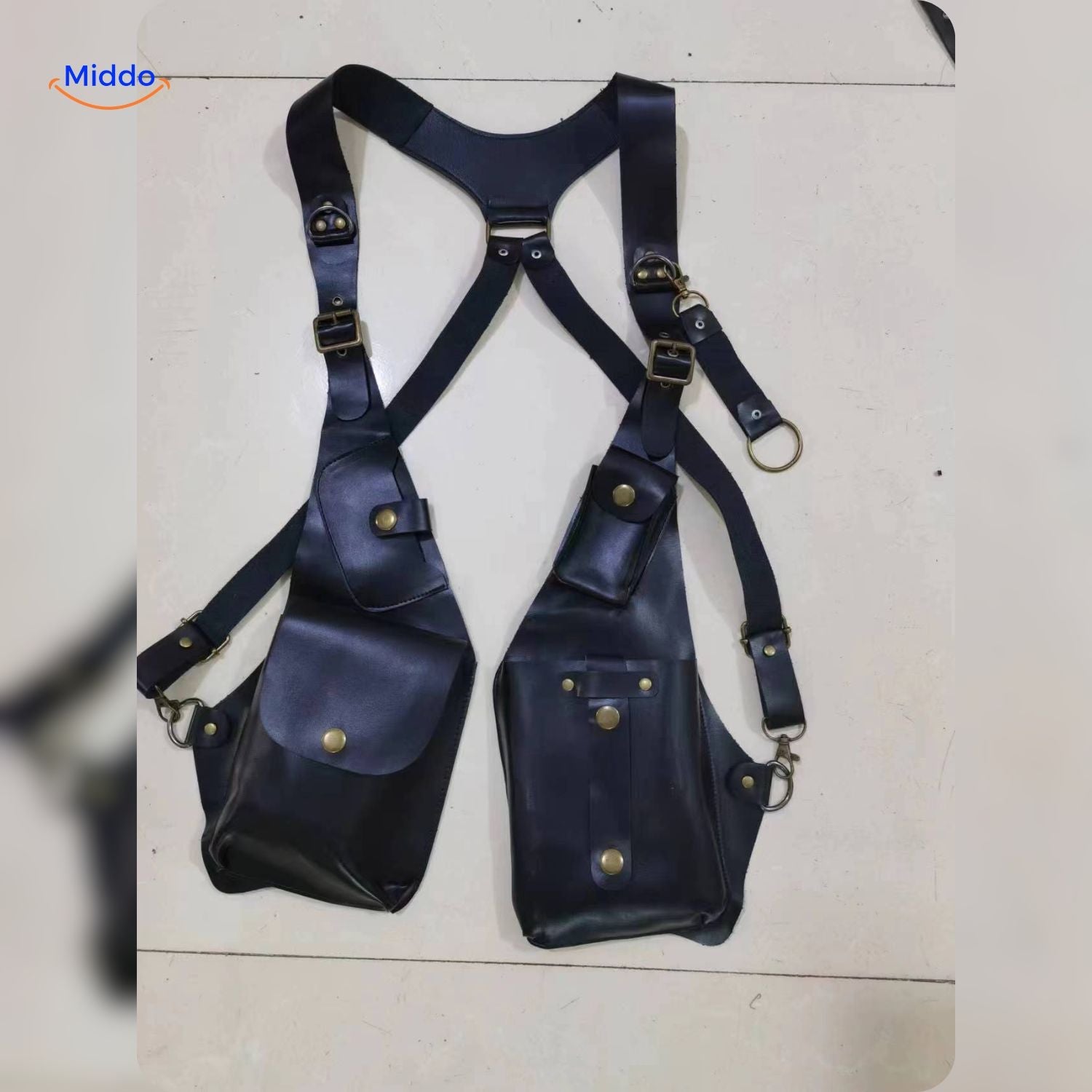 Steampunk Tote schwarze Leder Tasche im Studio www.middo.de
