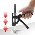 Manuelle Bedienung des Strong Arm Anhängers nach unten