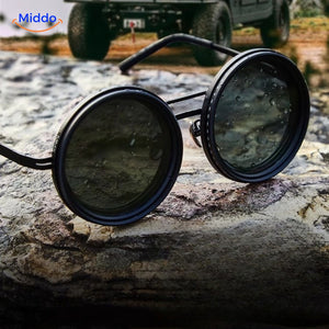 SunGuard ND9 Sonnenbrille auf einem Felsen mit Hummer