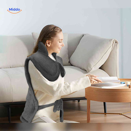 Thermowrap Schal für die Wärmebehandlung von Nacken und Rücken – Entspannung für zu Hause. Besuchen Sie www.middo.de