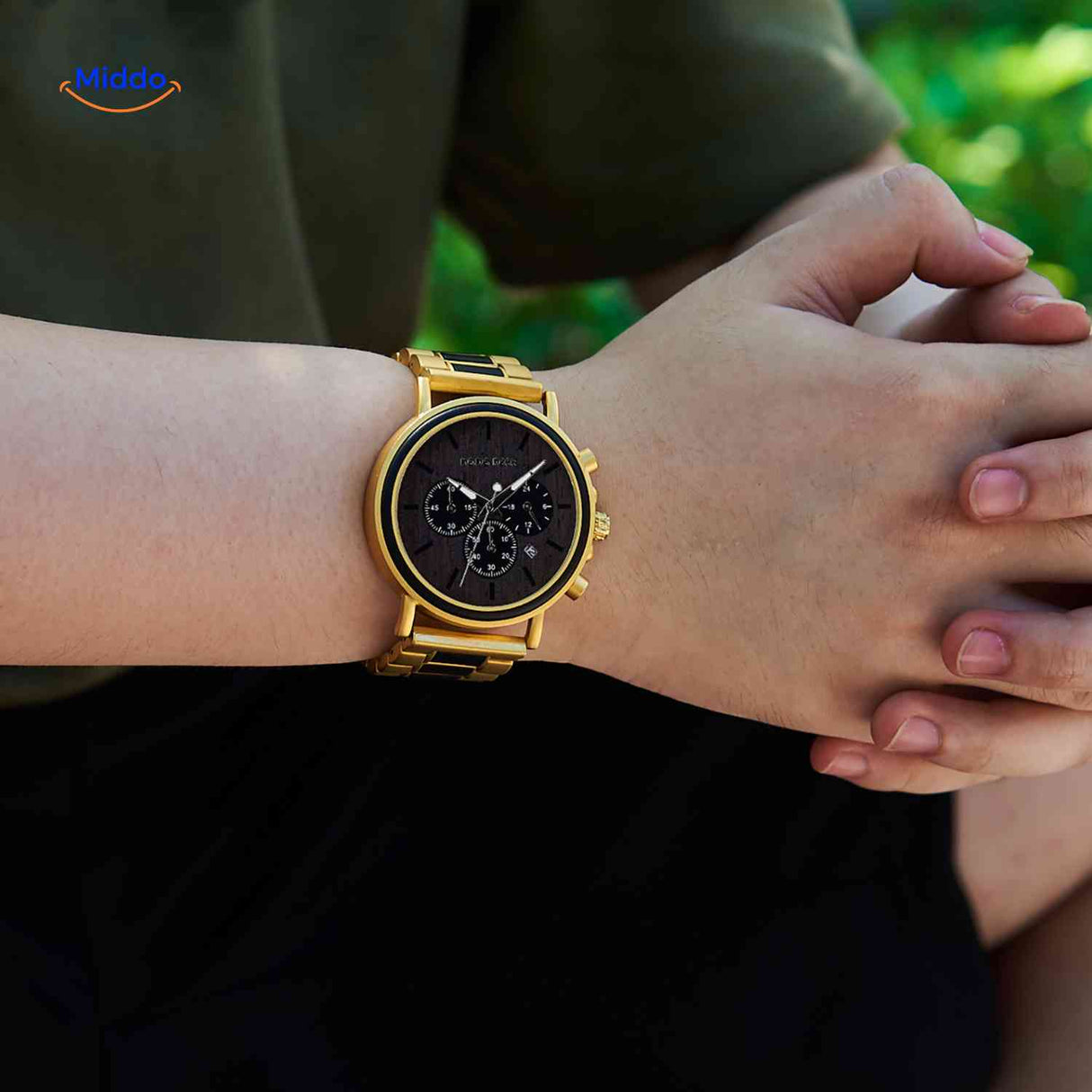 Timbero Holzuhr goldener Holz-Chronograph Lifestyle