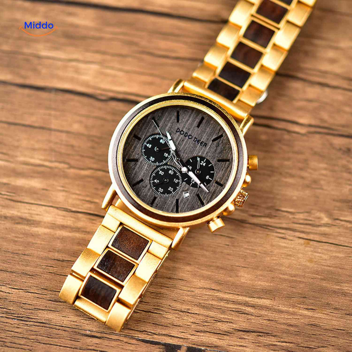Timbero Holzuhr goldener Holz-Chronograph auf Holz