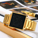 TimeMyst Quadrat Uhr goldfarbig Wortuhr Design www.middo.nl