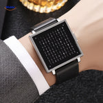 TimeMyst Quadrat Uhr Silber mit Lederarmband klassisch am Handgelenk www.middo.de