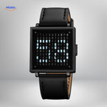 TimeMyst Quadrat-Uhr mit schwarzem Lederarmband im Wortuhr-Stil www.middo.de