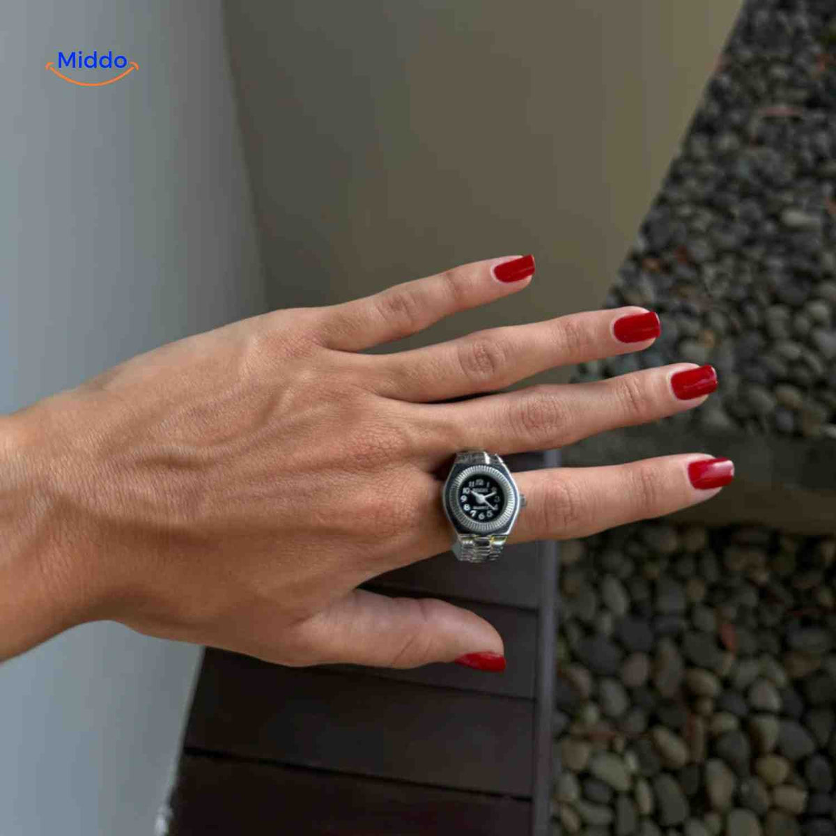 Timevera Ringuhren in Silber für Damen - Stilvoll und Elegant Entdecken Sie die stilvollen Timevera Ringuhren in Silber für Damen. Perfekt für jeden Anlass und ein echtes Must-Have für Ihre Accessoire-Sammlung. Besuchen Sie uns auf und finden Sie Ihr neues Lieblingsstück!