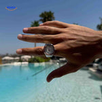 Timora Ringuhren aus Silber mit einem weißen Zifferblatt - Handaufzug. Besuchen Sie uns auf www.middo.nl.