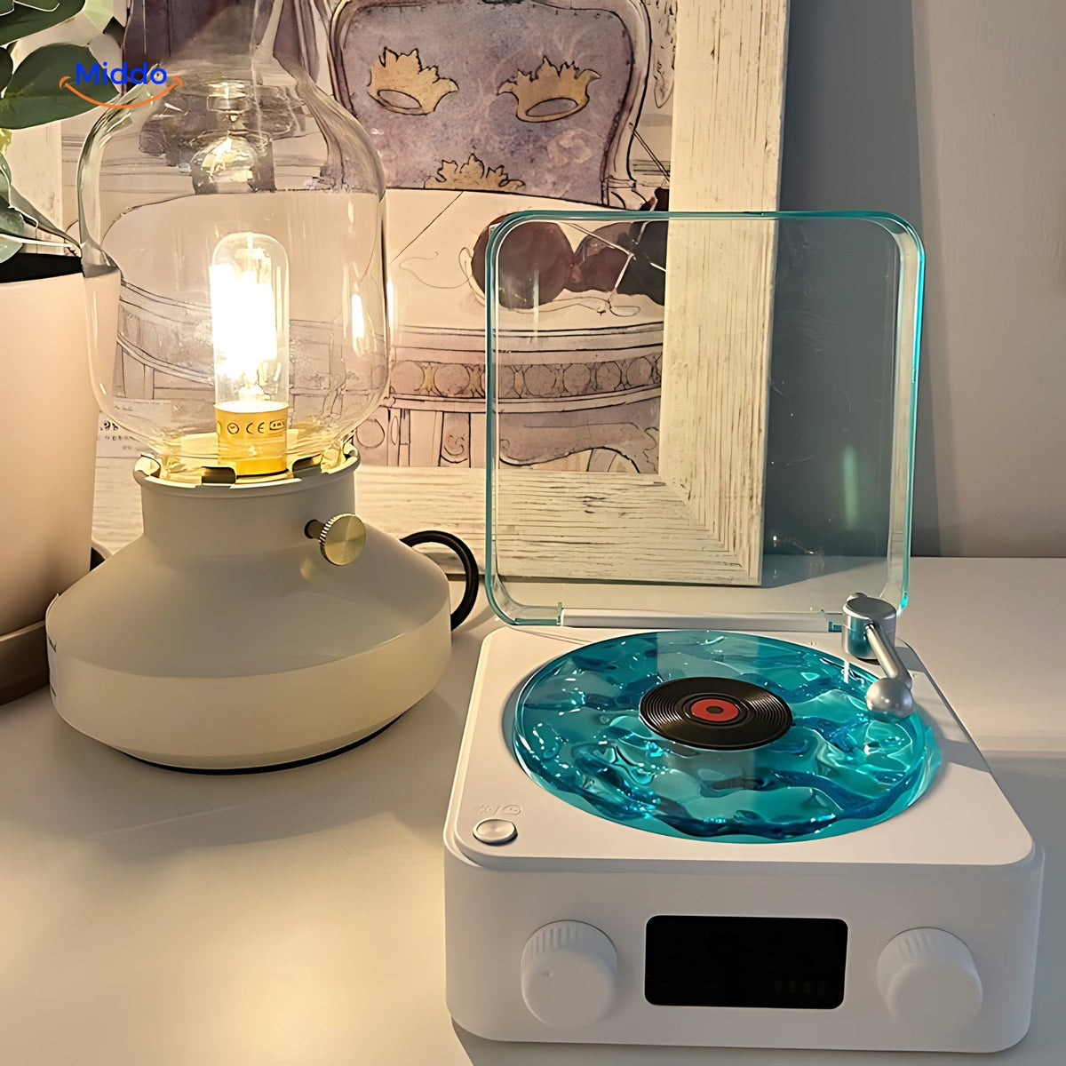 Weiße Vinyl Sternenhimmel Plattenspieler auf dem Schreibtisch