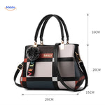 VivaLuxe Tote mit Abmessungen und Pompon buntes Design www.middo.de