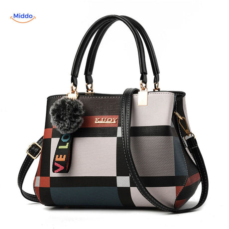VivaLuxe Tote Tasche mit süßem Quastenpompon www.middo.de