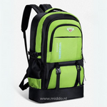 Grüner VoyagePro Adventure Rucksack mit mehreren Fächern.