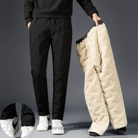 Schwarze Thermohose mit umgekehrtem beigem Fleecefutter