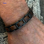 Woodforge Armband – Holzarmband für Herren verfügbar auf www.middo.de
