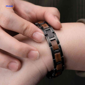 Woodforge Armband - Detailansicht der Holzarmband-Schließe | www.middo.de