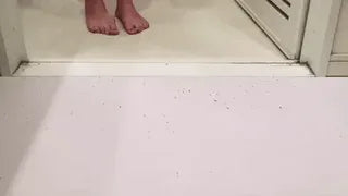 BloodStep Badematte mit färbendem Bluteffekt für Halloween