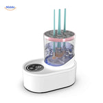 brushly cleaner reinigt mehrere Pinsel gleichzeitig mit blauen LEDs www.middo.de