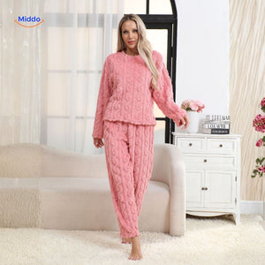 Cosyluxe Pyjama-Set in Lila – Weiches Fleece für optimalen Komfort. Entdecken Sie es jetzt auf !