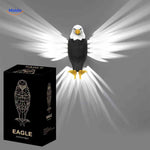 eagleglow Wandlampe schwarz weißer Adler mit hellen LED-Flügeln www.middo.de