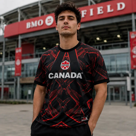 WM 2026 Supportershirt Kanada in schwarz-rot als Fußballshirt für Herren